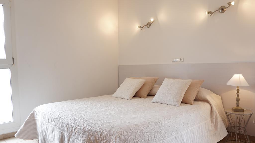Astbury Apartments Ses Basses เอสกาโล ภายนอก รูปภาพ