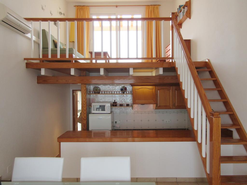 Astbury Apartments Ses Basses เอสกาโล ภายนอก รูปภาพ