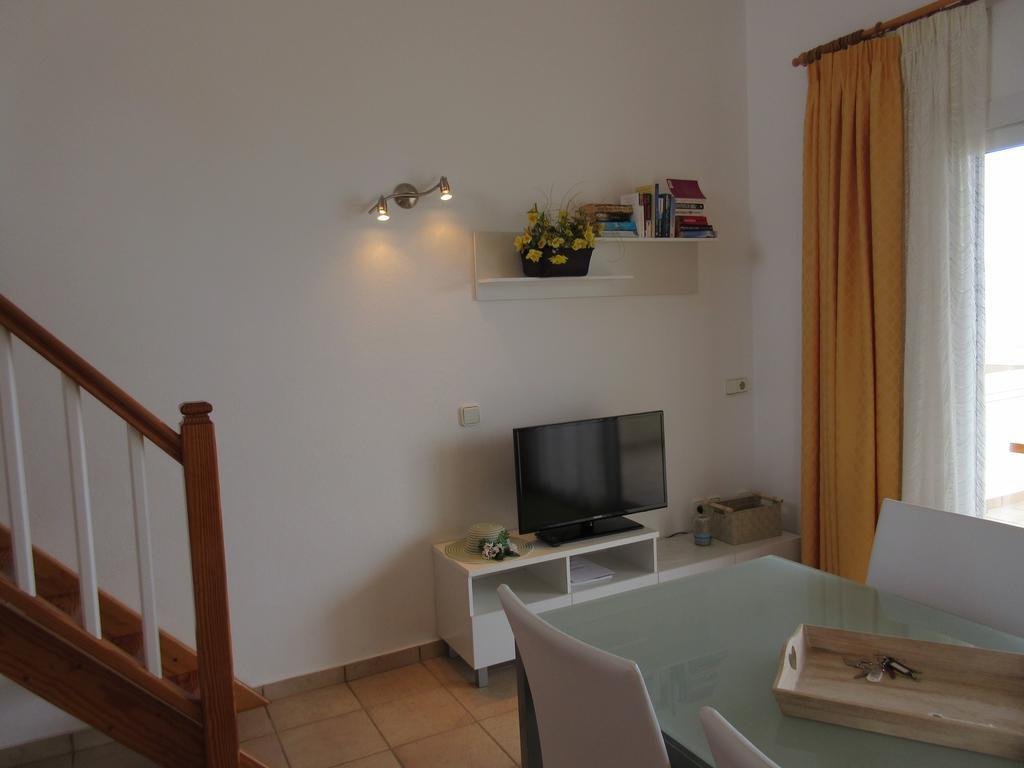 Astbury Apartments Ses Basses เอสกาโล ภายนอก รูปภาพ